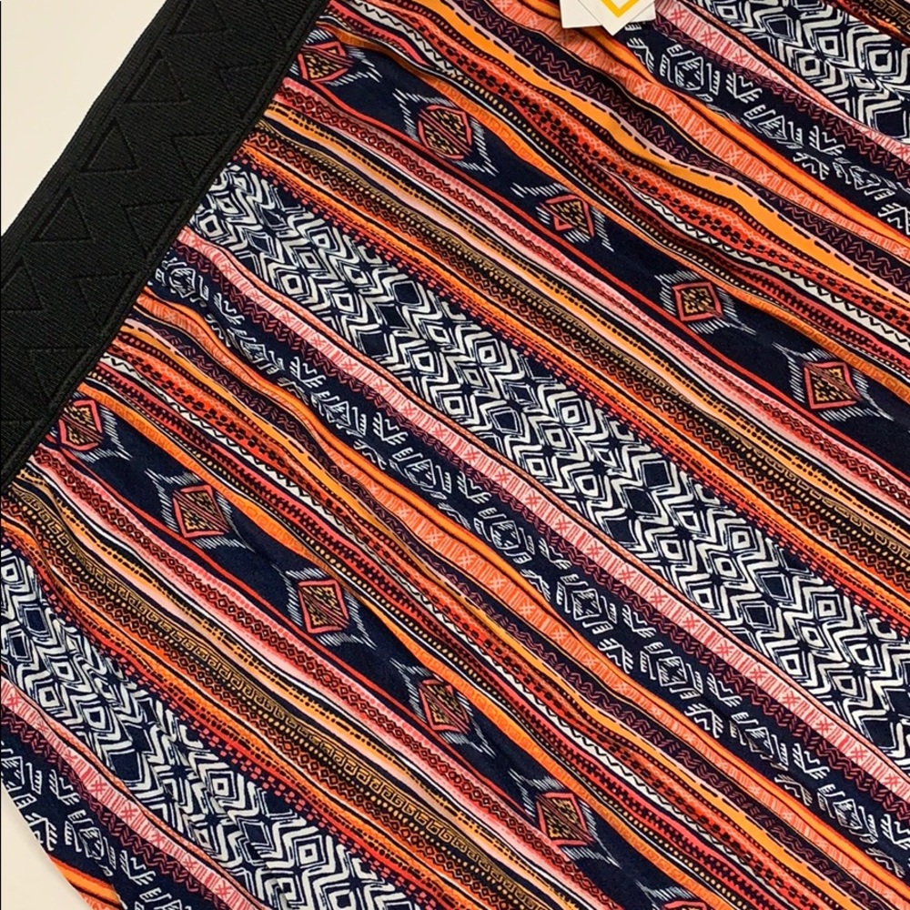 LuLaRoe Jill pleated skirt in a fun tribal print!